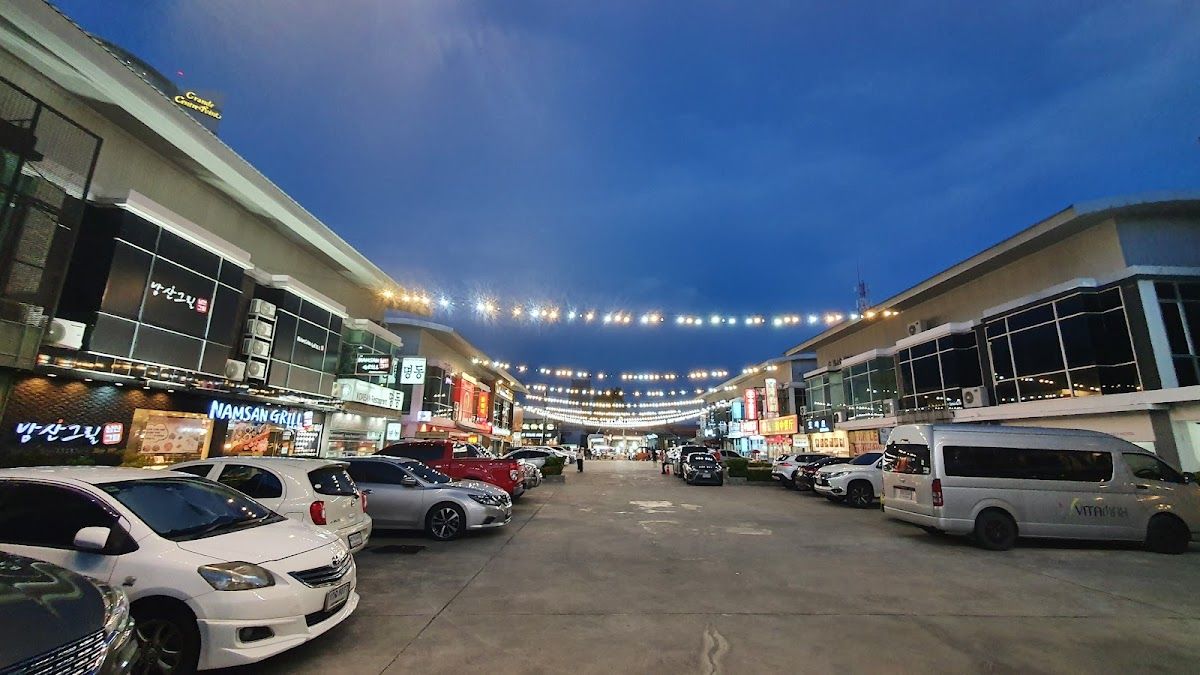 One Patio Hotel exterior in Central Pattaya