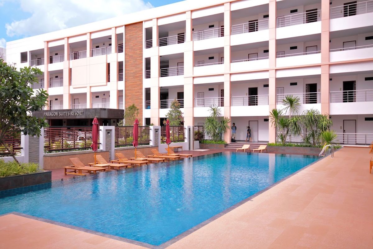 Paragon Suites Resort exterior in Central Pattaya