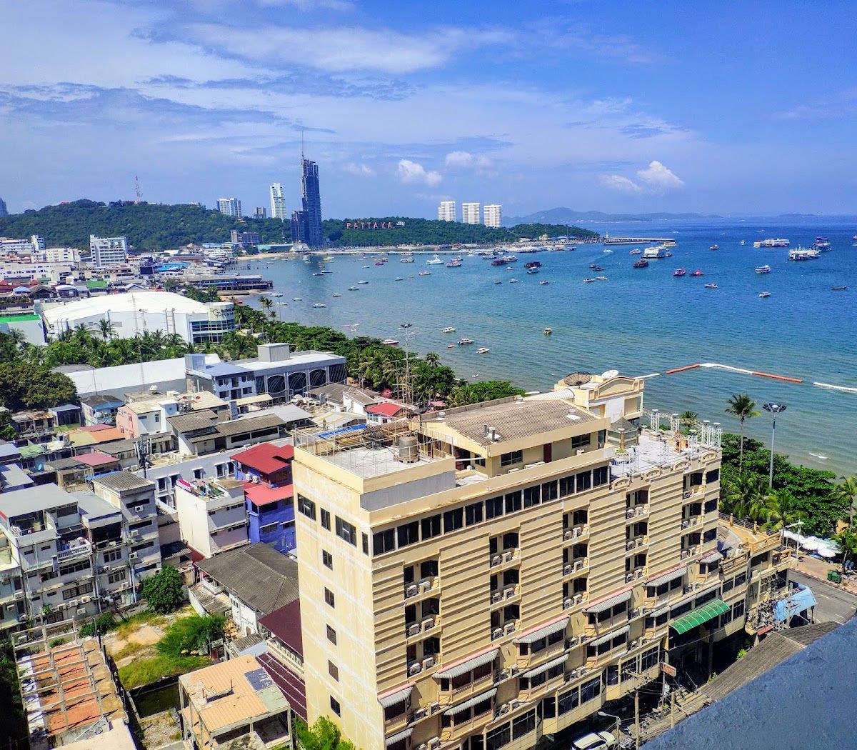 Pattaya Center Hotel exterior in Central Pattaya