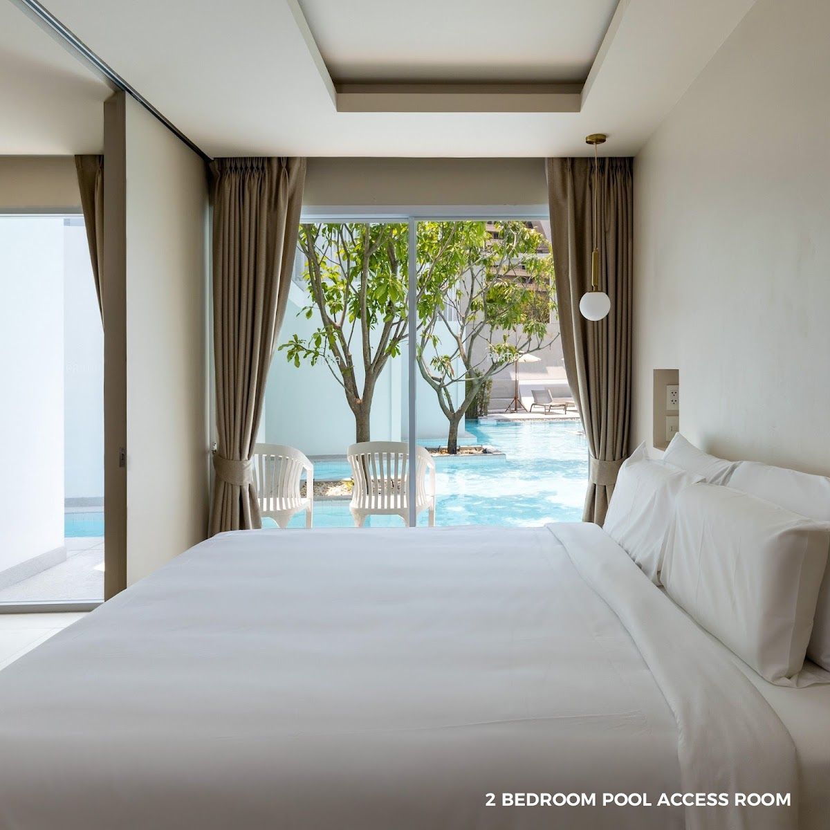 Prima Hotel Pattaya pool and grounds in Wongamat Beach