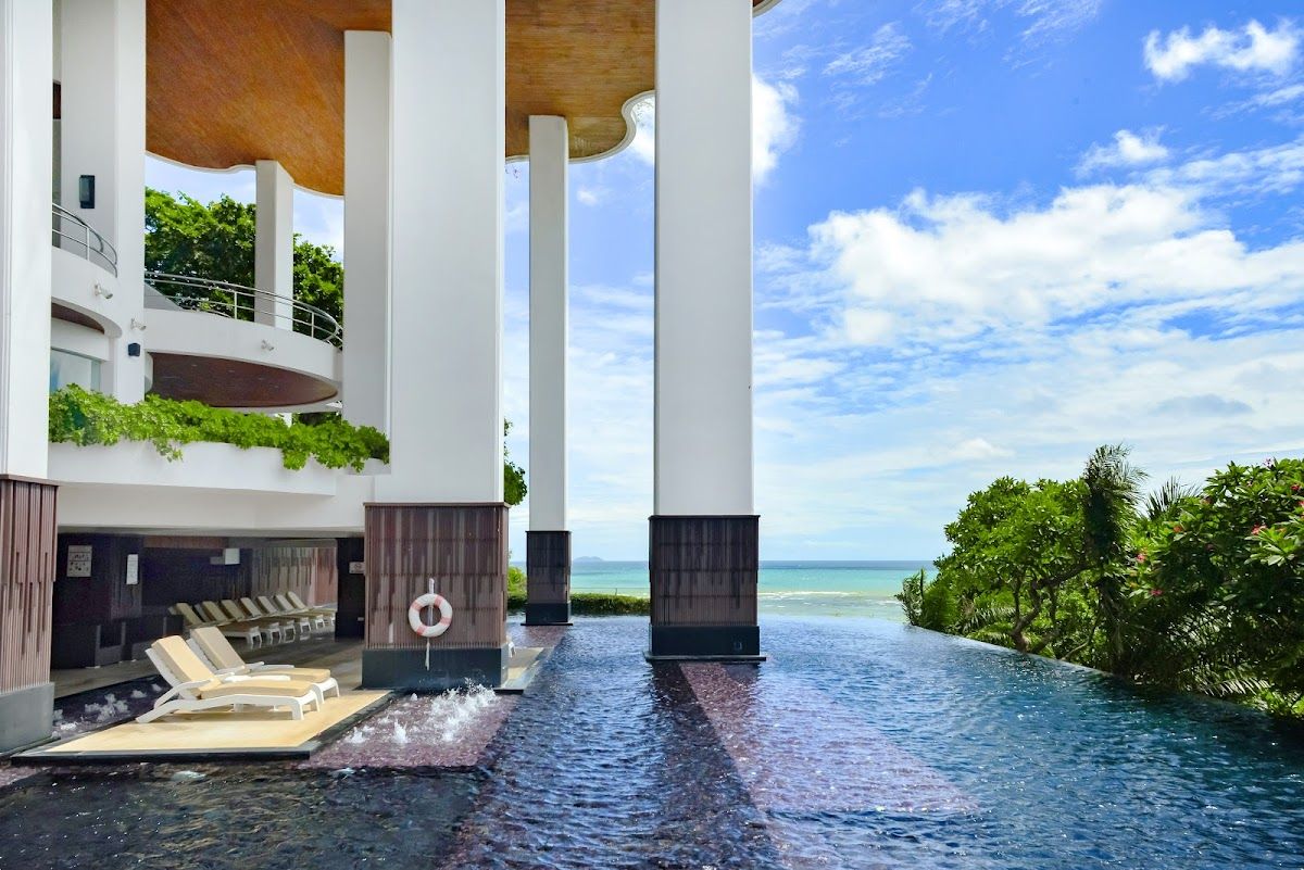 Royal Cliff Grand Hotel exterior in Pratumnak Hill