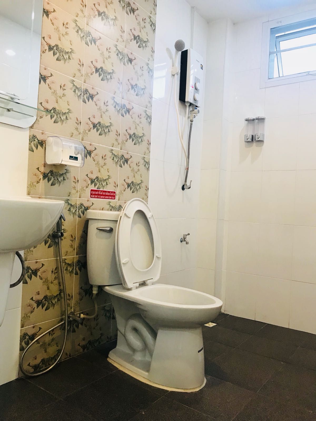 SAB Residence room interior in Pratumnak Hill