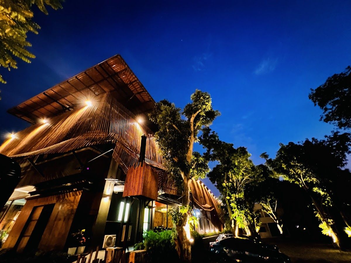 Sand Dollar Boutique Hotel exterior in Bang Saray