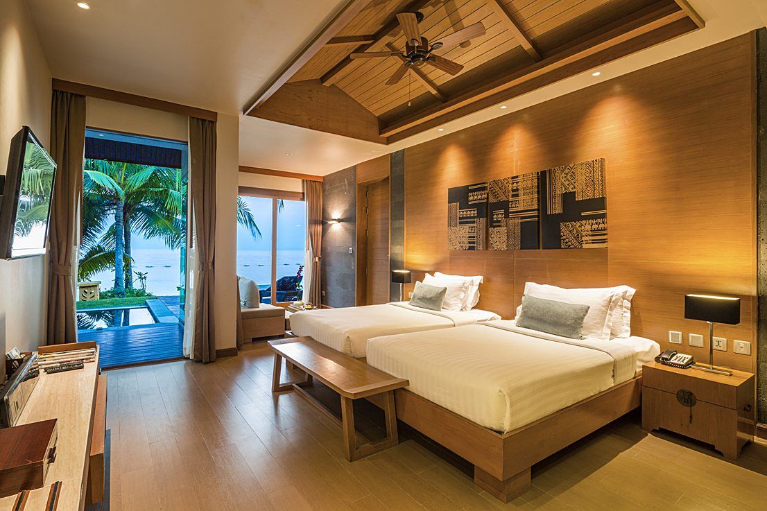 Sea Sand Sun Resort & Villas pool and grounds in Jomtien Beach