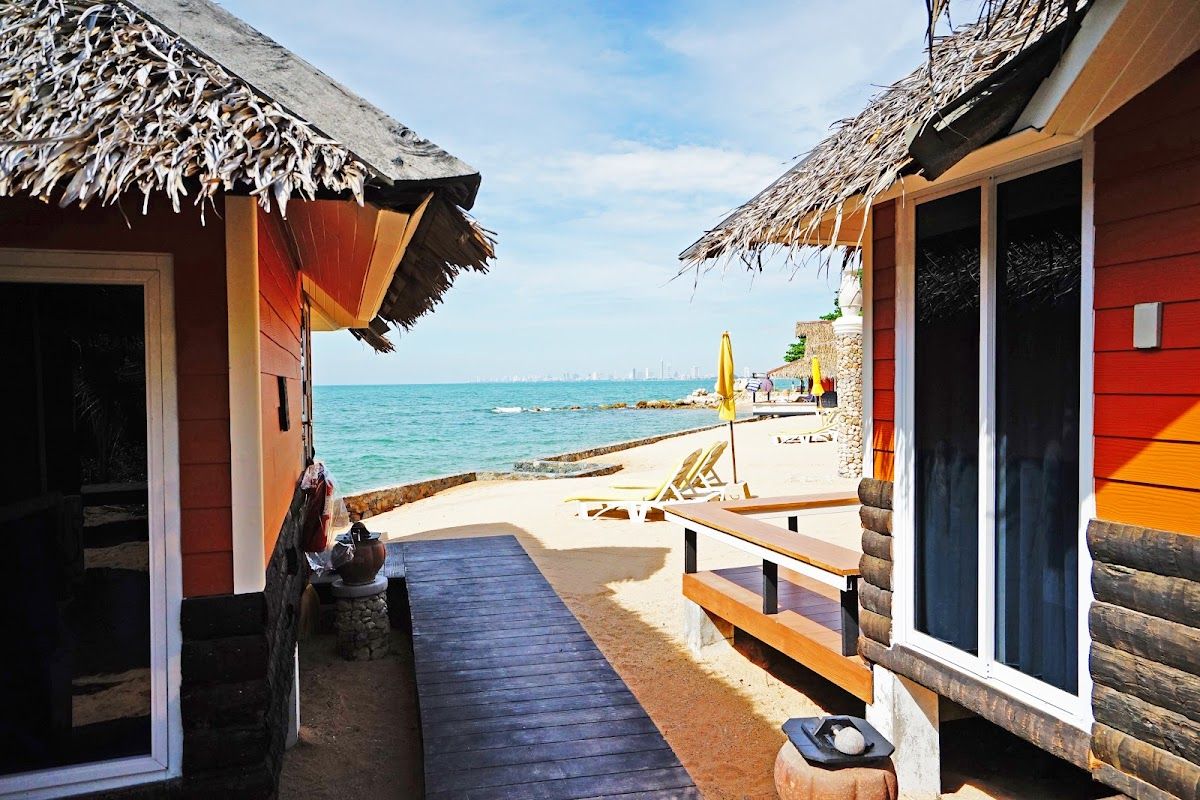 Sunset Village Beach Resort exterior in Bang Saray