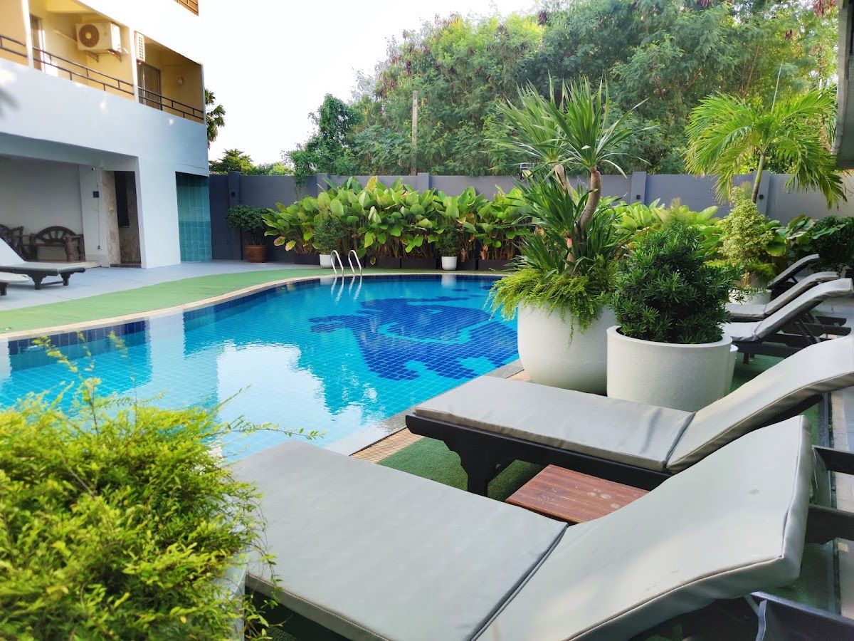 The Chanthong Residence and Hotel Pattaya exterior in Pratumnak Hill