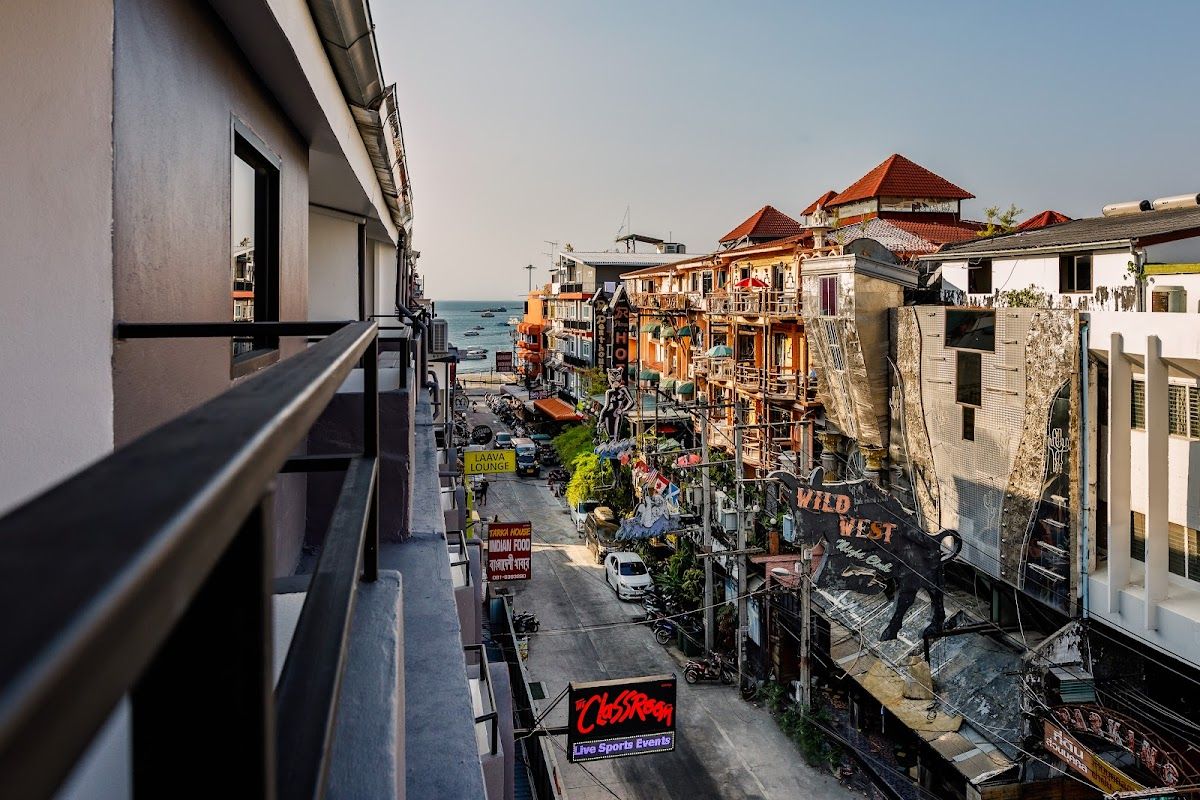 The Classroom Pattaya exterior in Walking Street