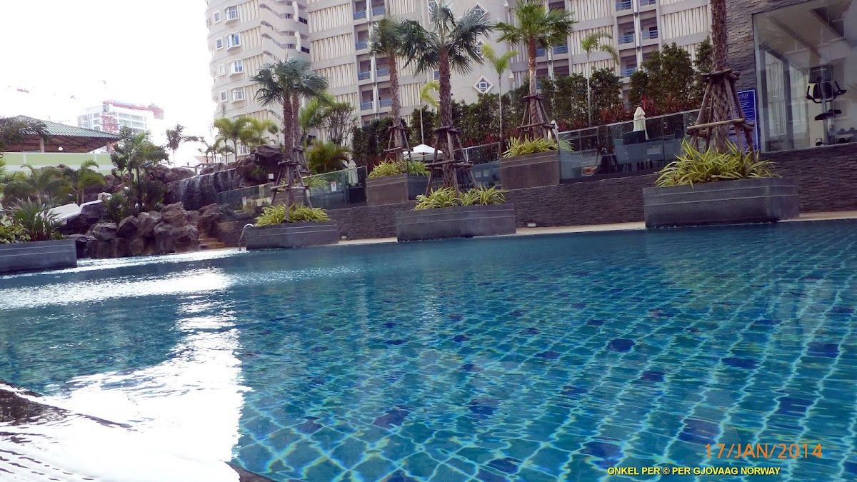 The Cliff Resort Pattaya room interior in Pratumnak Hill
