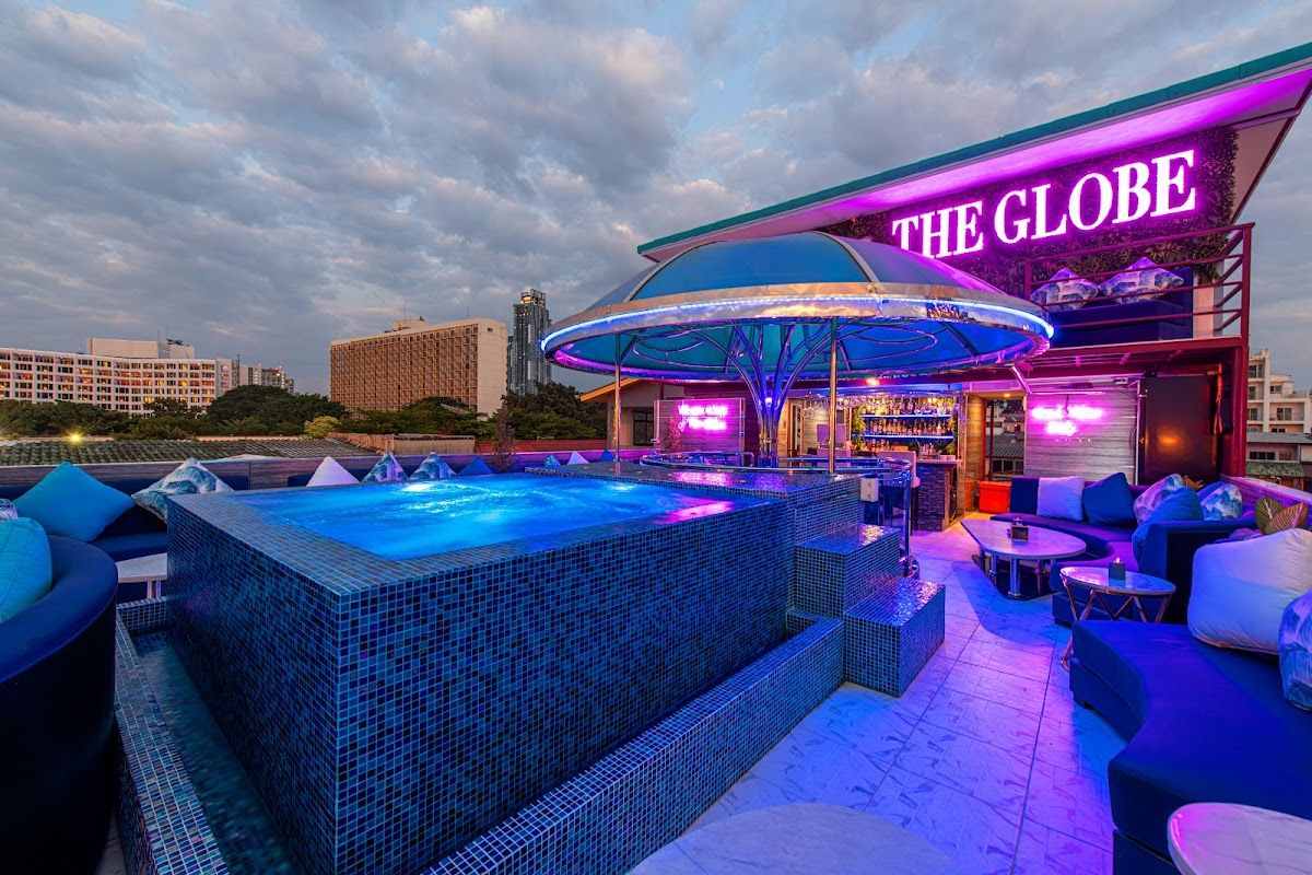 The Globe Hotel room interior in Central Pattaya