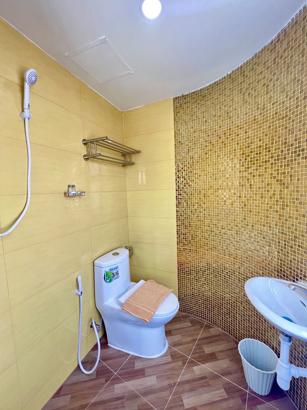 The Lodge Pattaya facilities in Central Pattaya
