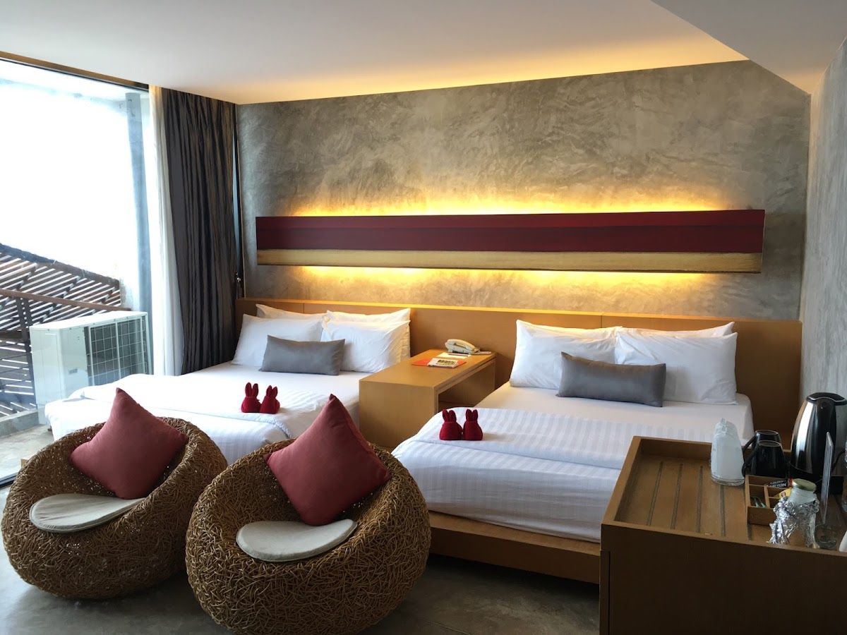 The Now Hotel Jomtien pool and grounds in Jomtien Beach