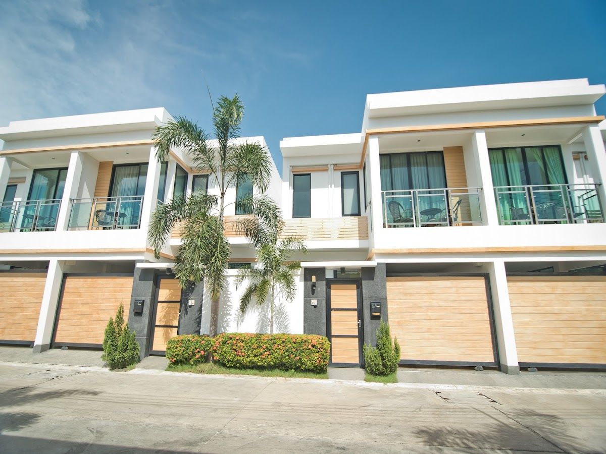 Tropicana Pool Villa Pattaya exterior in Central Pattaya