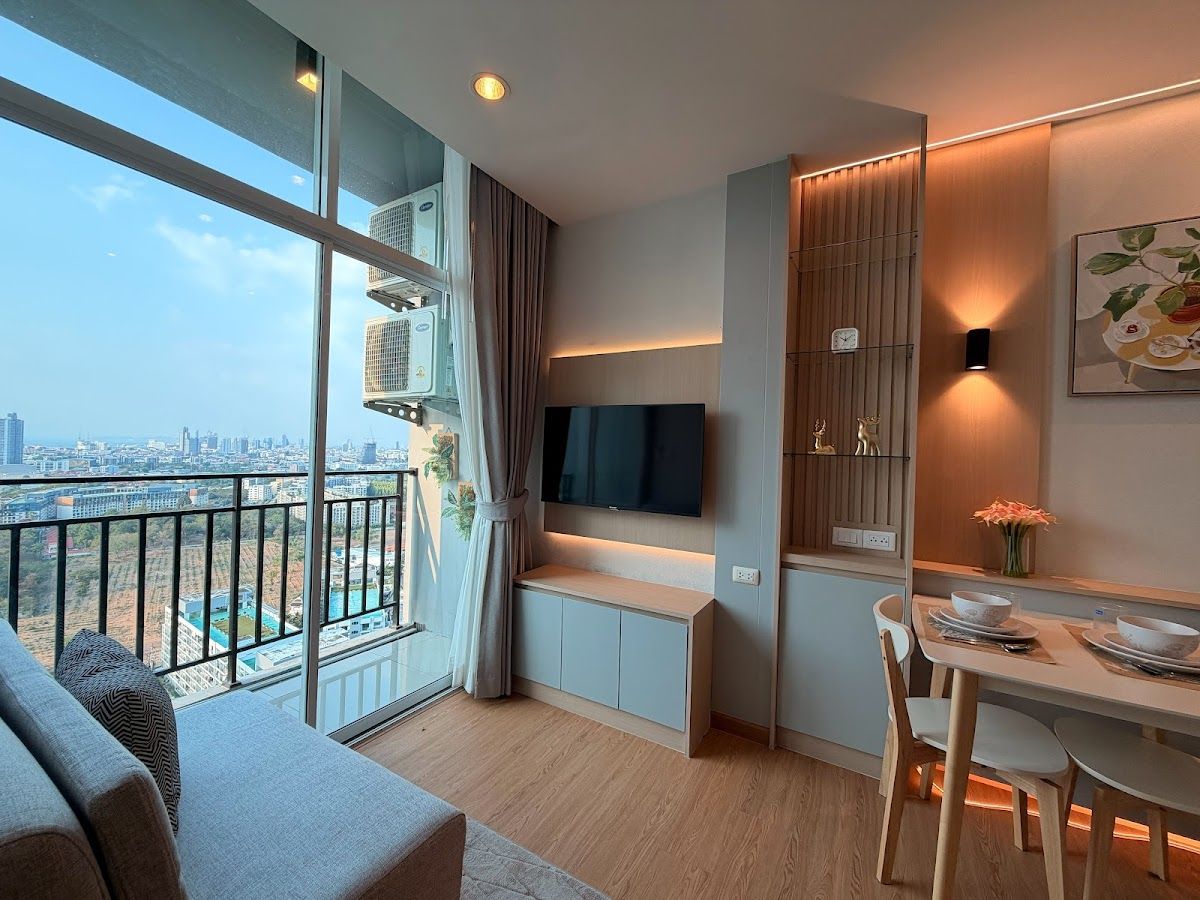 Twin Towers Hotel Jomtien exterior in Jomtien
