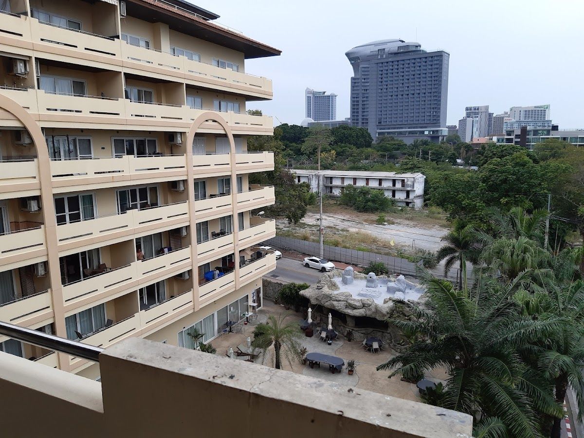 ViewTalay Residence 6 Pattaya exterior in Wongamat Beach