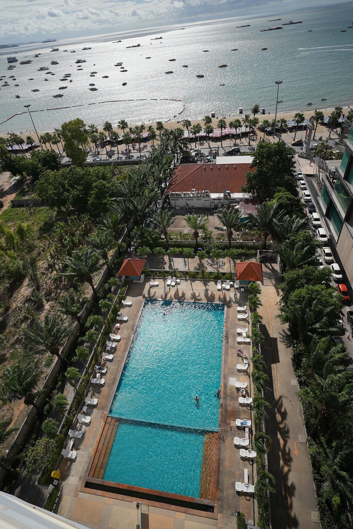 Vtsix Condos at View Talay 6 Pattaya room interior in Central Pattaya