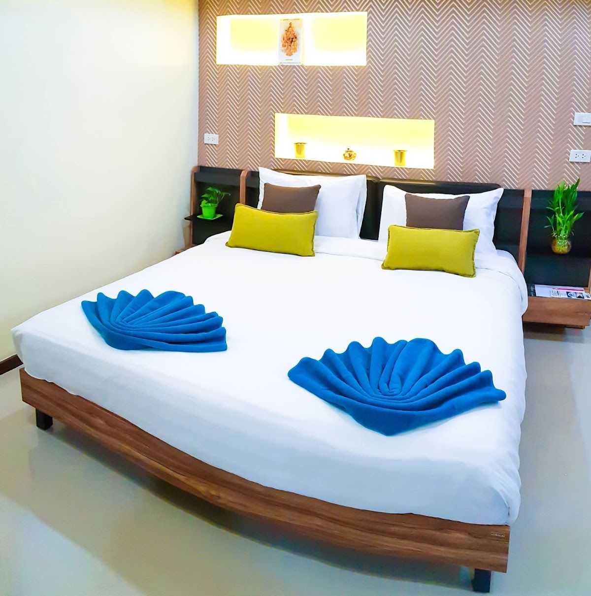 Walking Street Residence - Suites near the Beach and Walking Street (formerly AceStar Premier) room interior in Walking Street