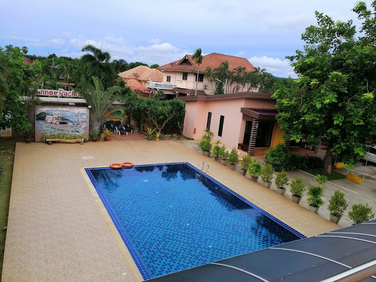 Wannee Phachok Resort facilities in Bang Saray