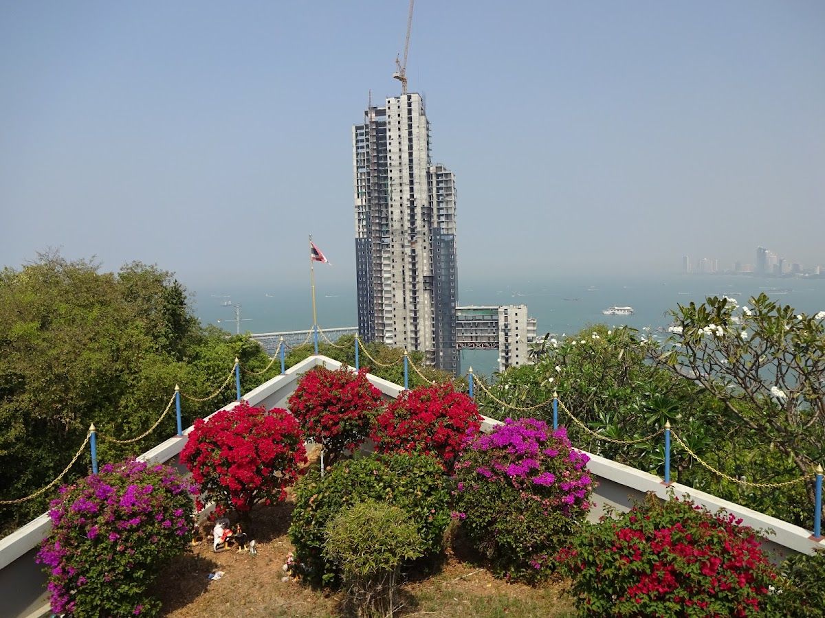 Waterfront Suites & Residences exterior in Central Pattaya