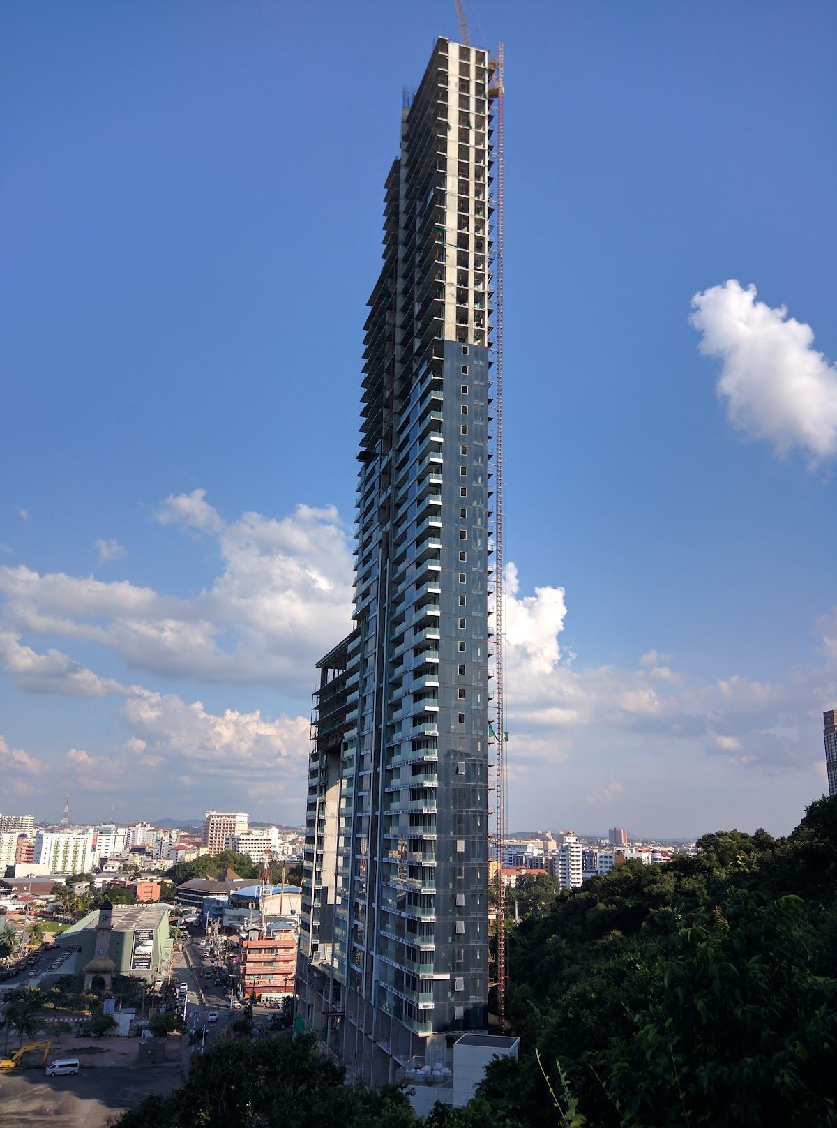 Waterfront Suites & Residences facilities in Central Pattaya