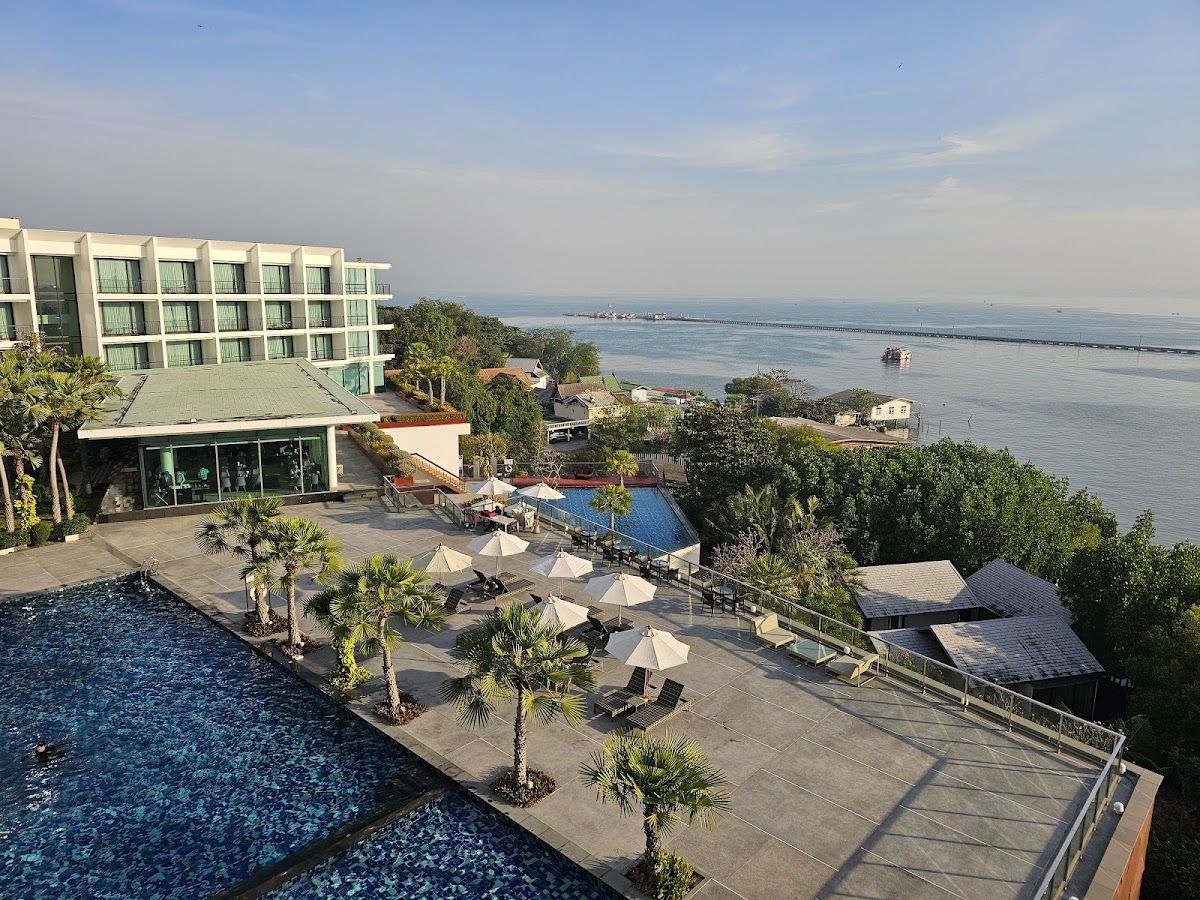 Way Hotel Pattaya exterior in Central Pattaya