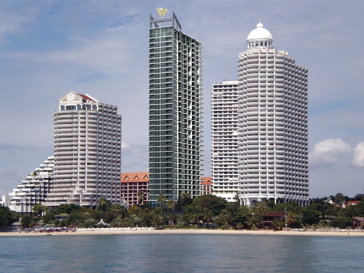 Wongamat Tower Hotel exterior in Naklua